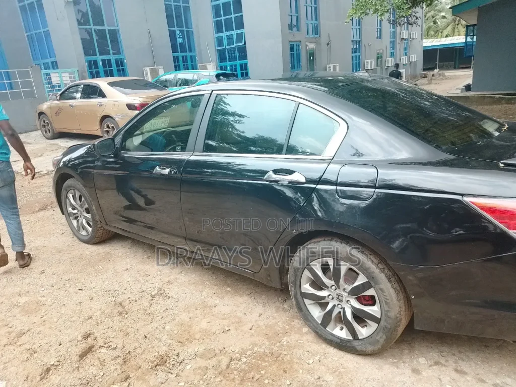honda accord 2011 black2