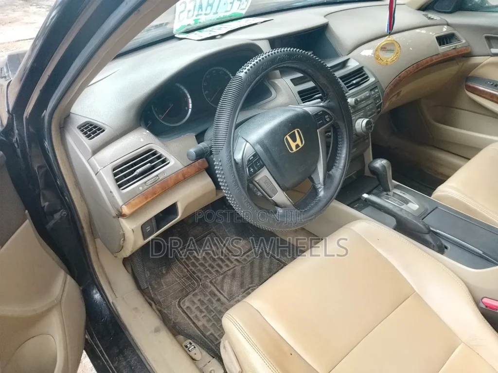 honda accord 2011 black4