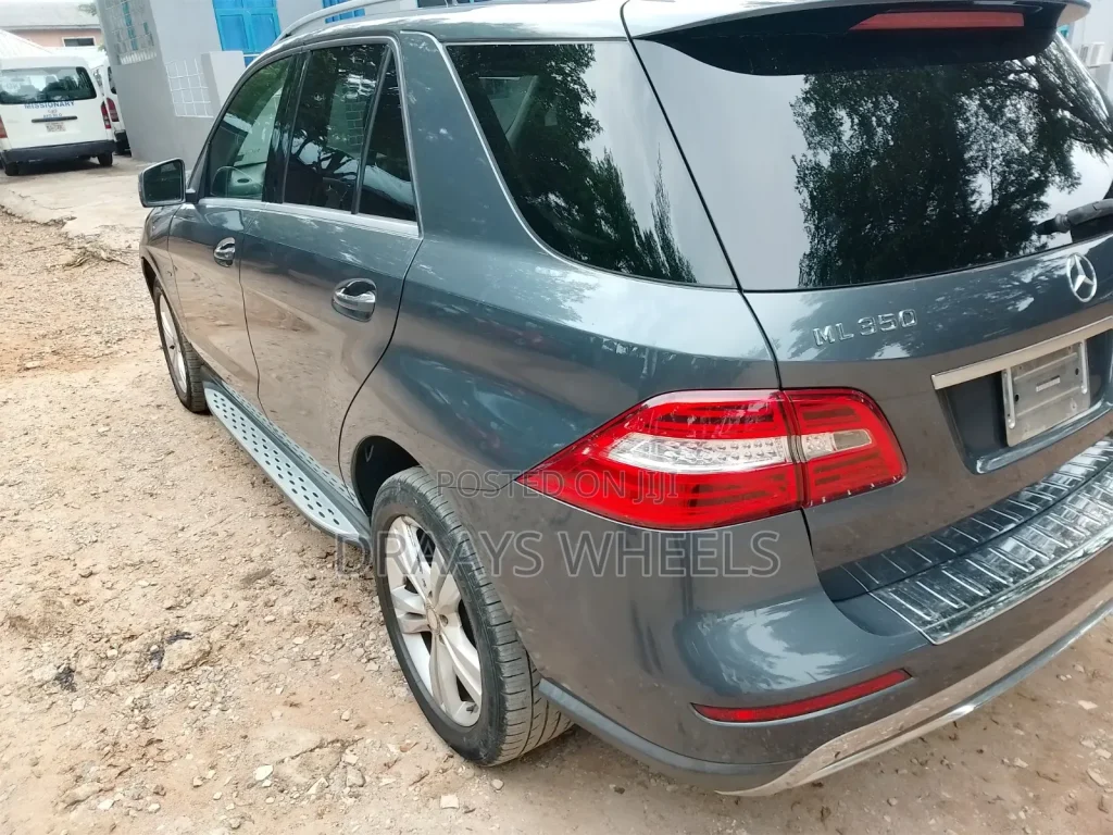 mercedes benz m class 2012 gray3