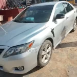 toyota camry se 4dr sedan3