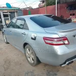 toyota camry se 4dr sedan5